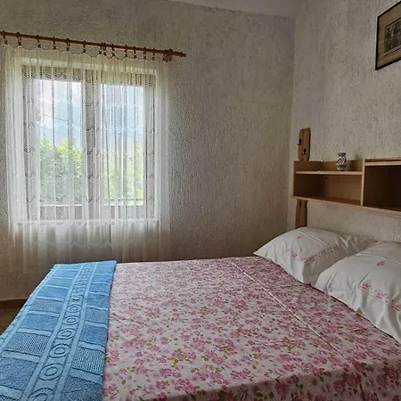 5319b Apartment
