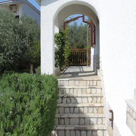 5319b Apartment