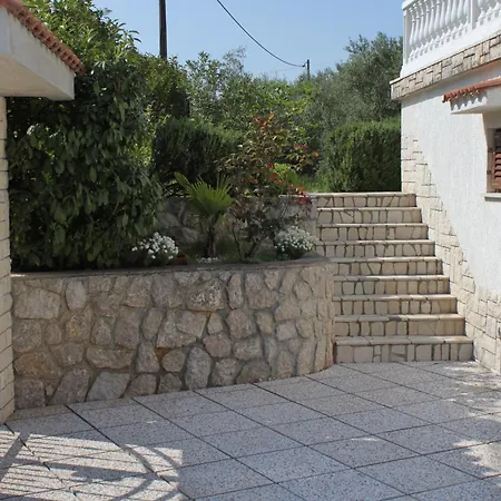 5319b * Pinezici (Krk)